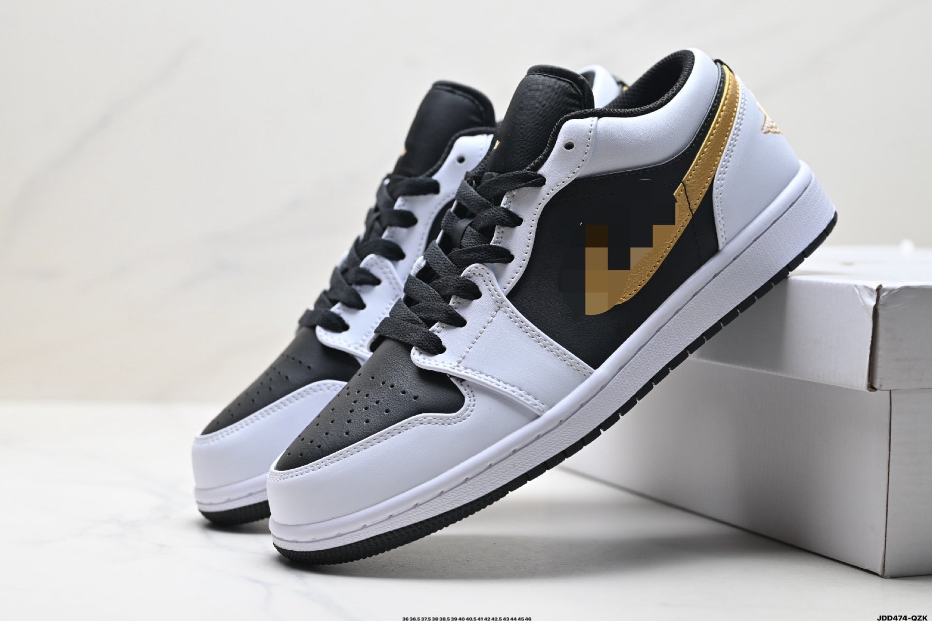 Top-quality replica version with extremely high fidelity